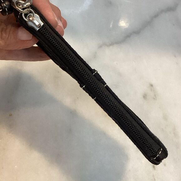 Coach Wristlet Bag Purse Signature Logo Classic Stitch Black Pouch - Picture 12 of 13